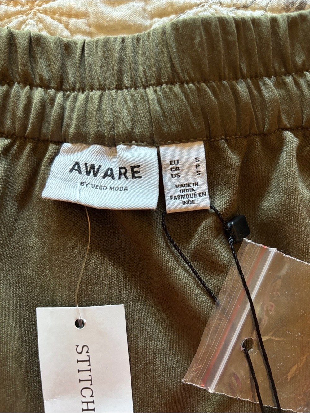 Classic Olive Button-Front Midi Skirt - Picture 6 of 7